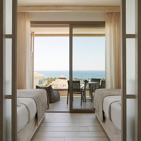 Resort Mare 5*